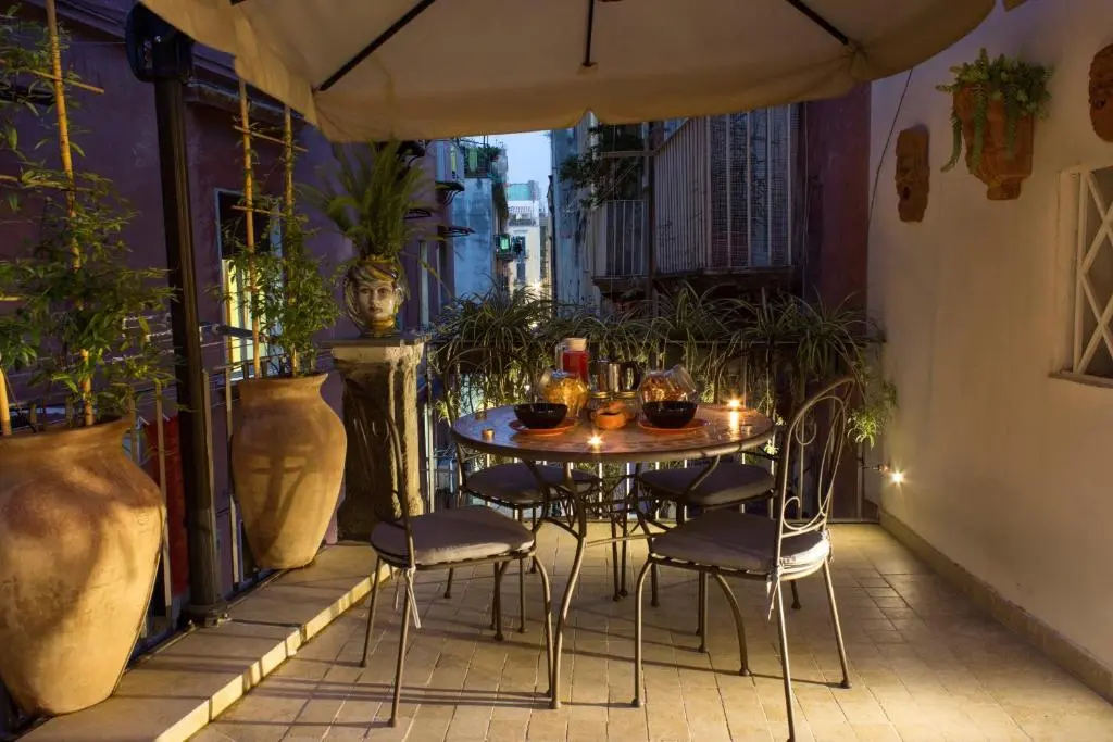 Casa LATINA