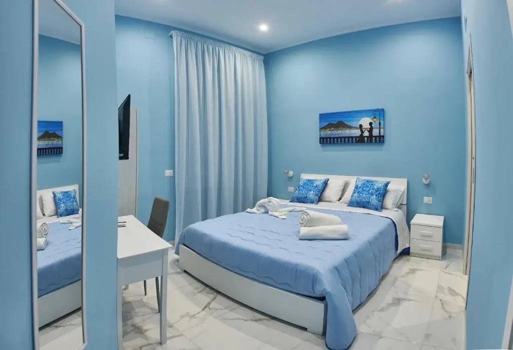 B&B Dint ‘o core e Napule