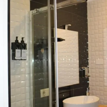 Beverello Rooms