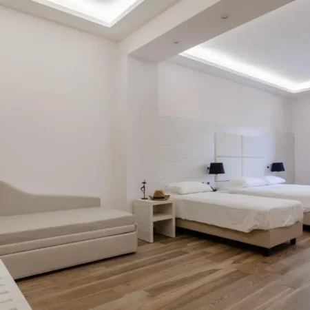 Hub Naples