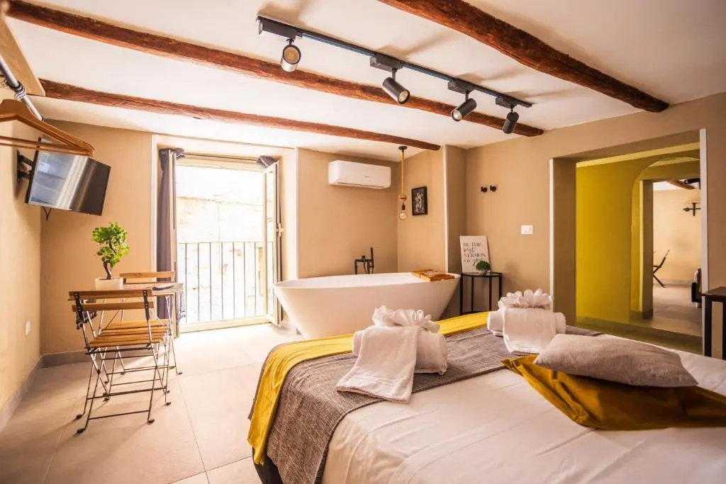 Pendino Rooms