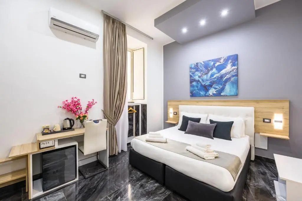 Bella Napoli Suites