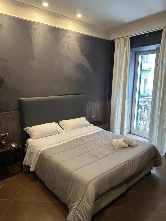Smart station hotel