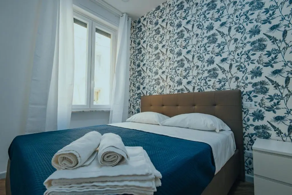 Otis Rooms