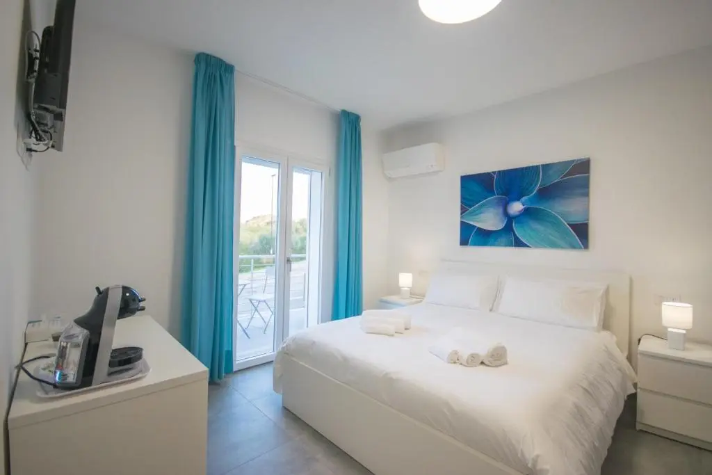 Artemisia Home