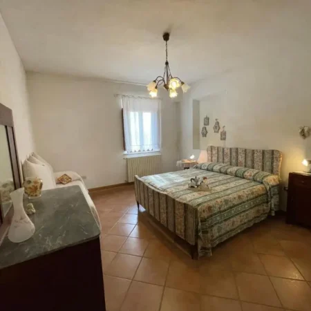 AGRITURISMO PODERE LE TOMBE
