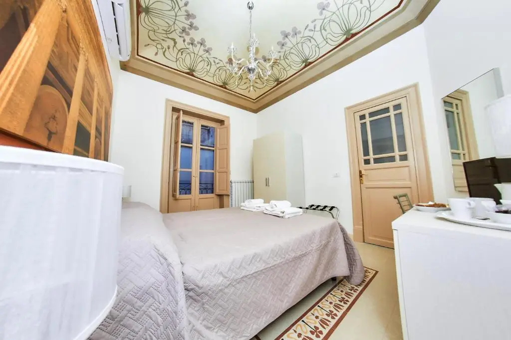 Monaco rooms