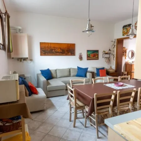 Casa Aprilia