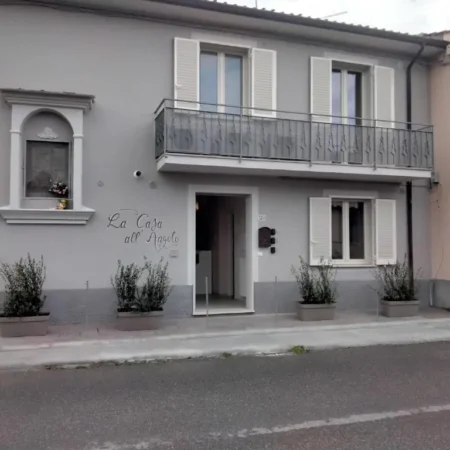 la casa all ‘angolo