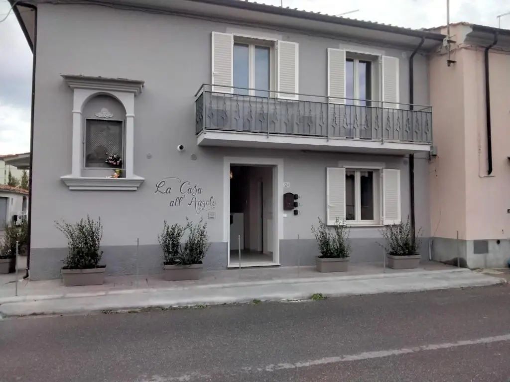 la casa all ‘angolo