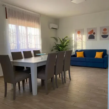Pompeii apartment