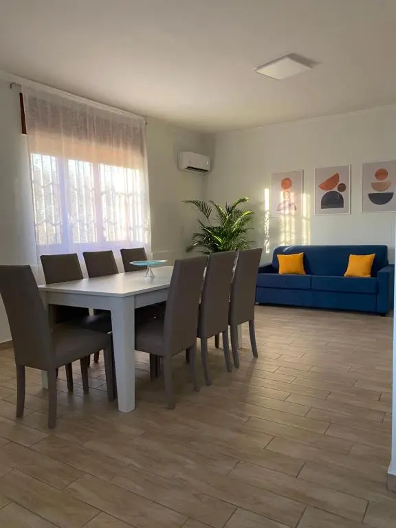 Pompeii apartment