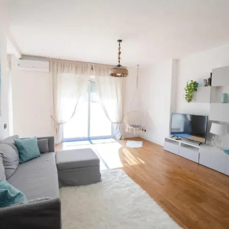 Bay View Apartment
