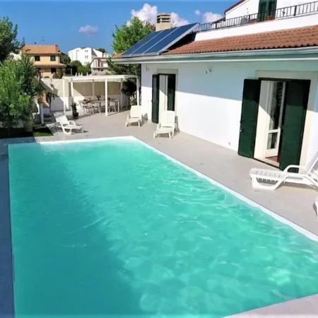 VILLA PANTAREI