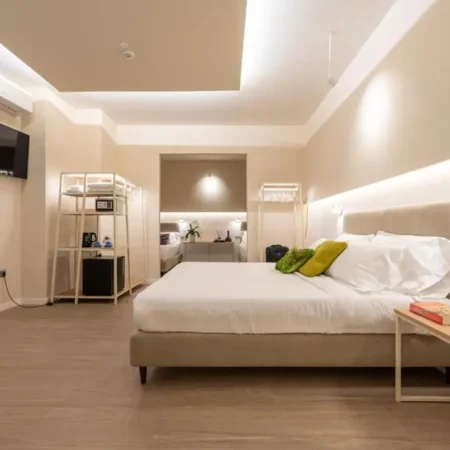 Six Luxury Rooms
