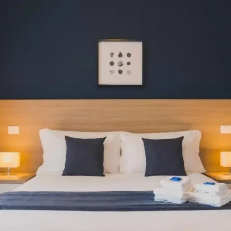 Room&Breakfast