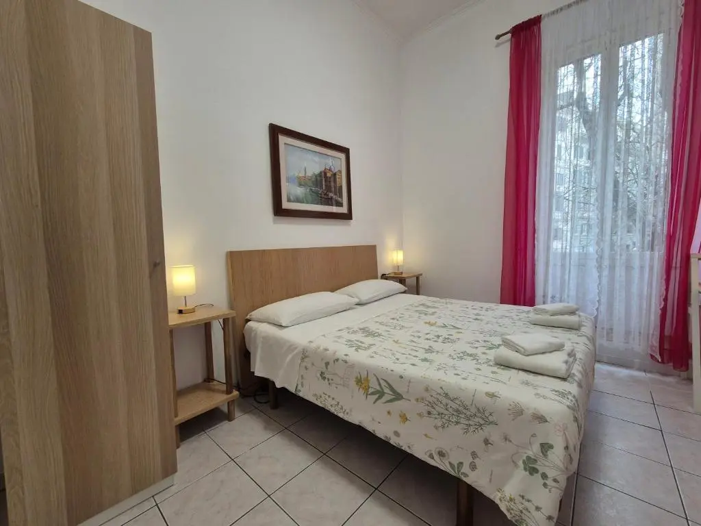 Alex Bed and Breakfast