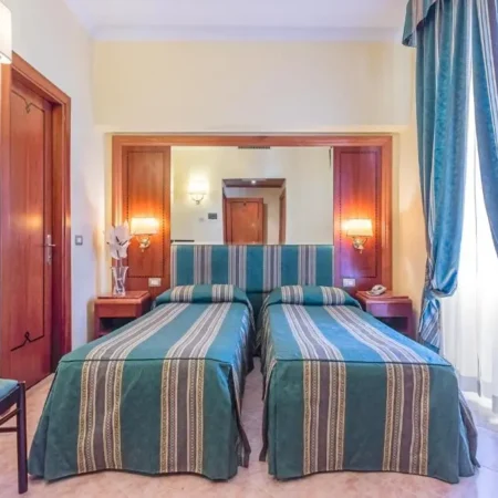 Hotel Lux