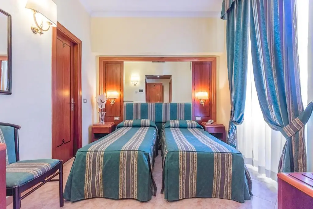 Hotel Lux