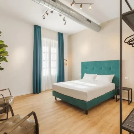 Adelante Rooms