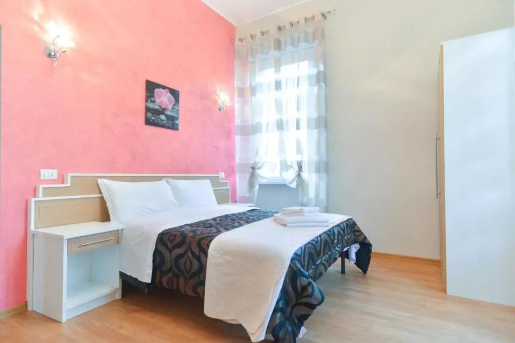 B&T Rooms