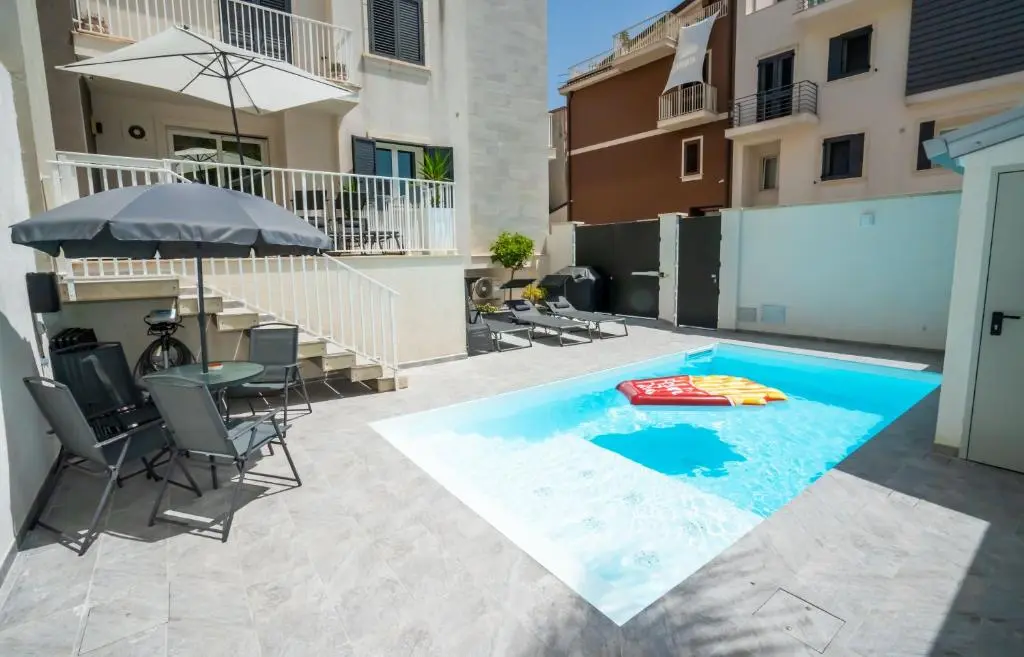 Scirocco Holiday House