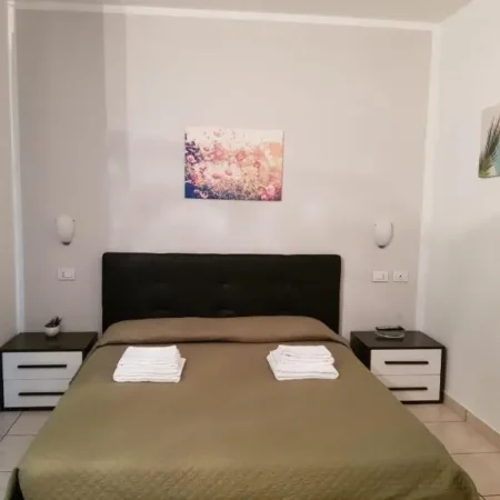 HOTEL DAISY