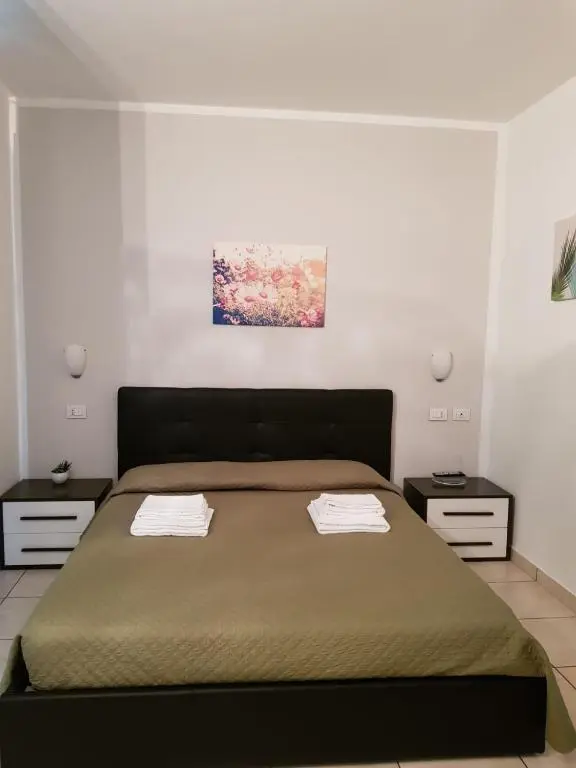 HOTEL DAISY