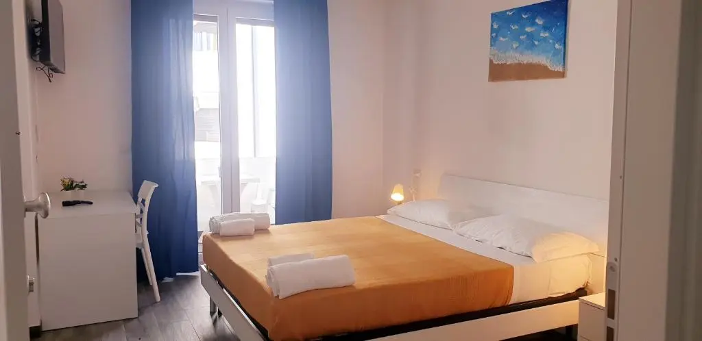 LE DIMORE SUL MARE BEACH ROOMS RENTAL SAN SALVO MARINA (Affittacamere sul mare)