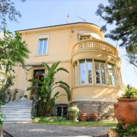Villa Vale