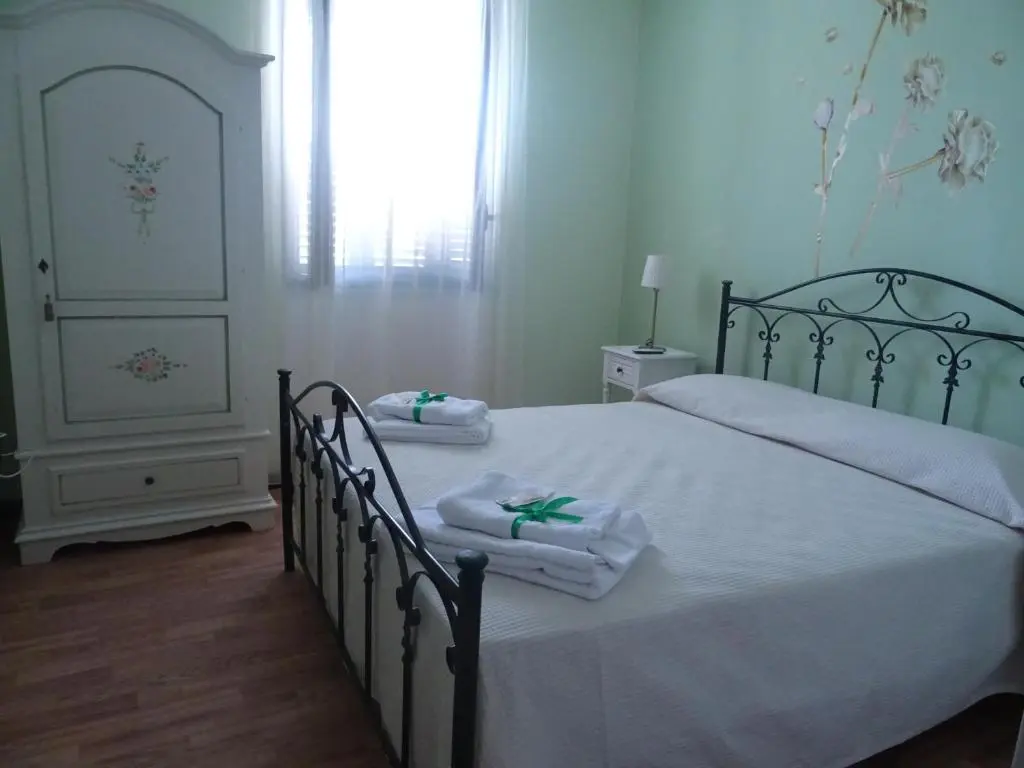 B&B Alos