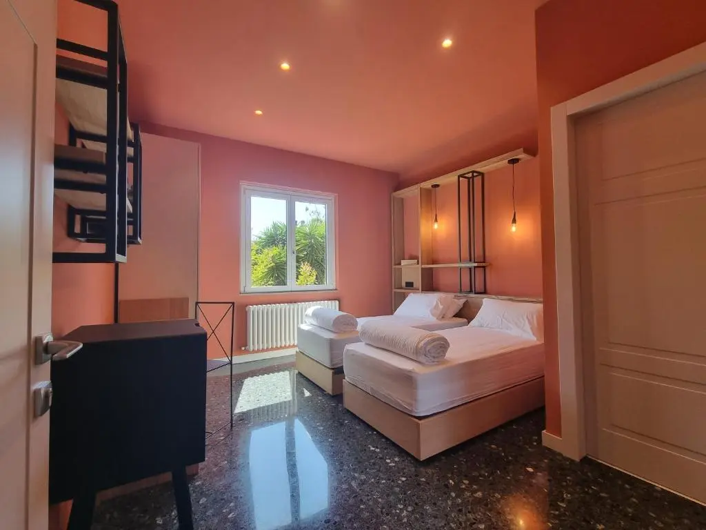 B&B LA MAGNOLIA, Via Santo Spirito 3, Savona