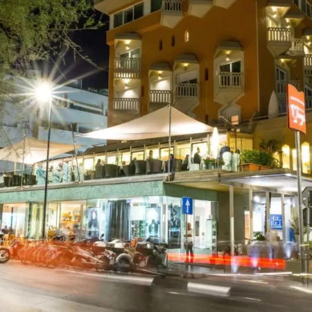 City hotel