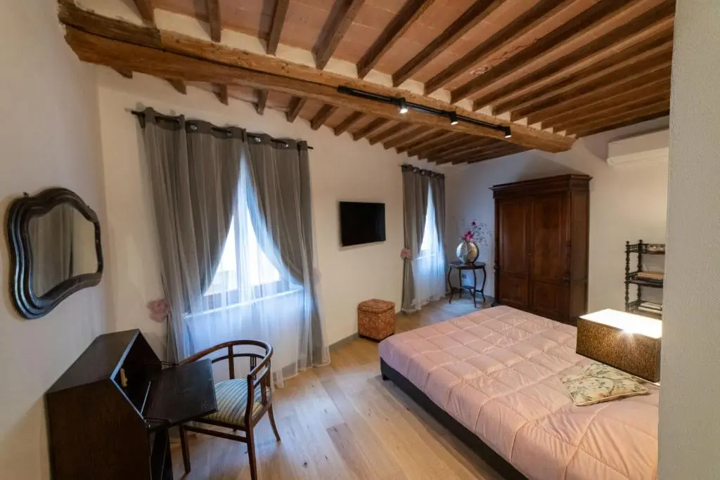 The Rose Suite