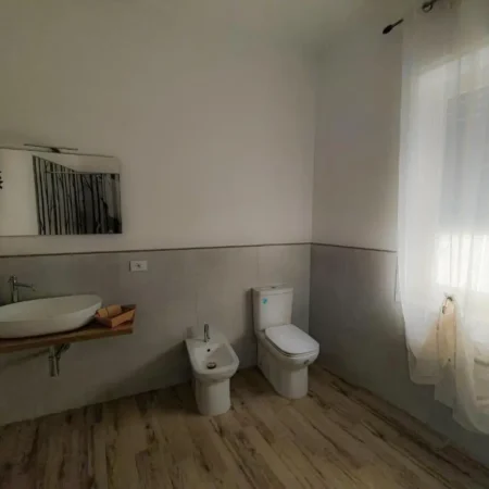 B&b