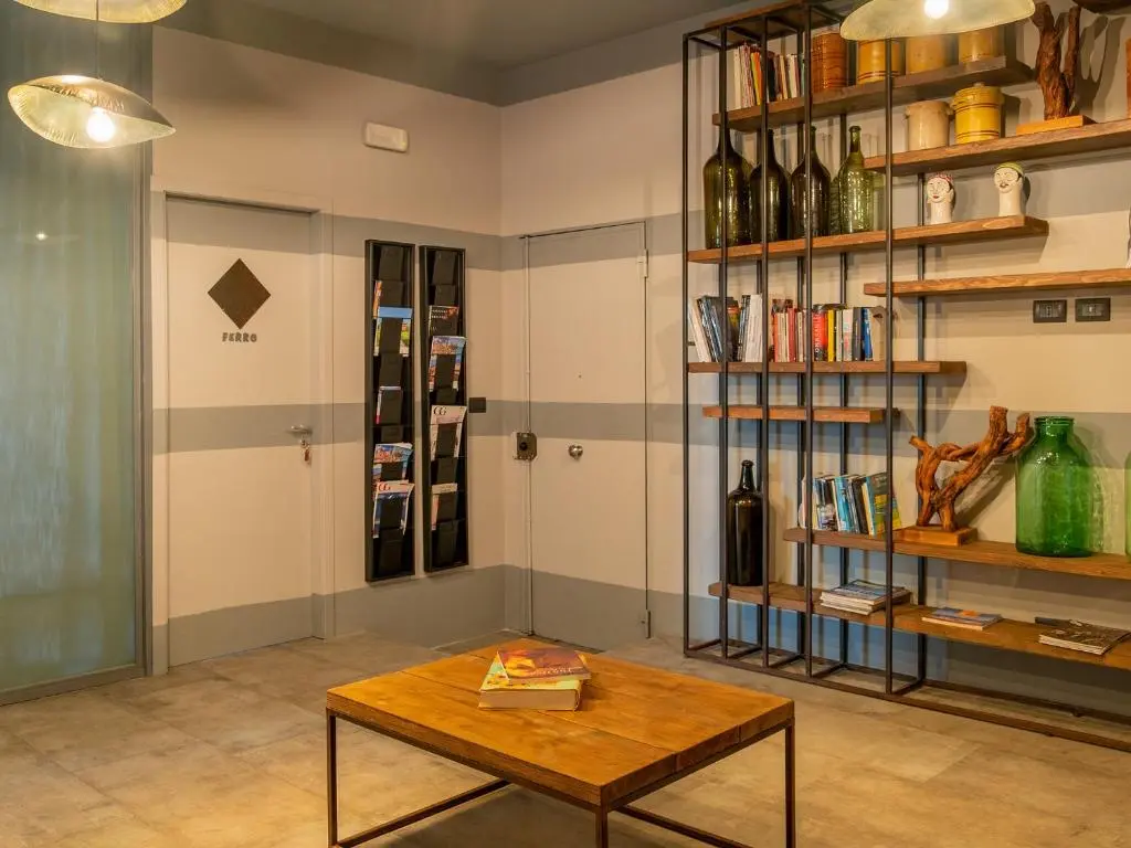 DESIGN 4 ROOMS