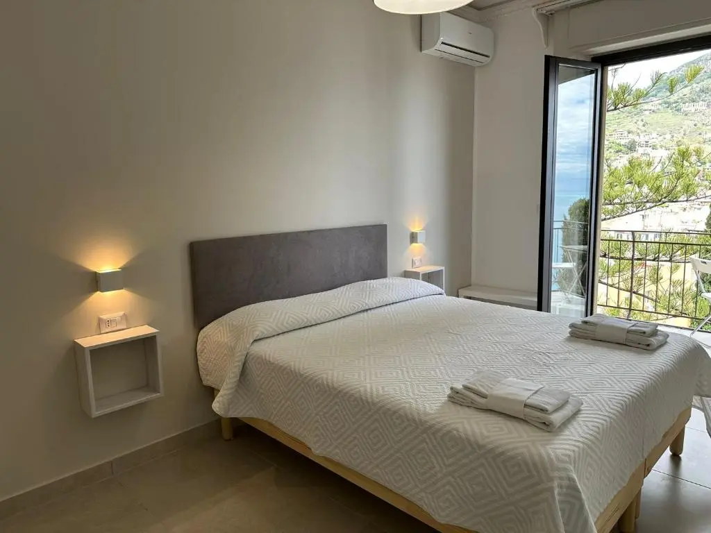 Mira Taormina rooms