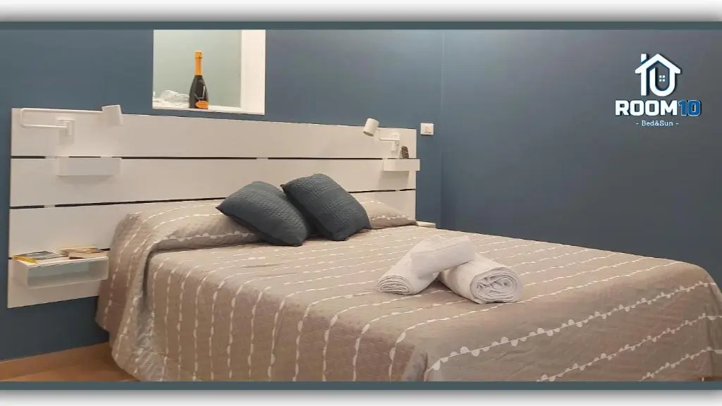 Room10