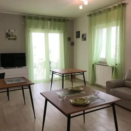 B&B Oleum