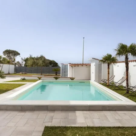 Villa con Piscina sul Mare a Terrasini