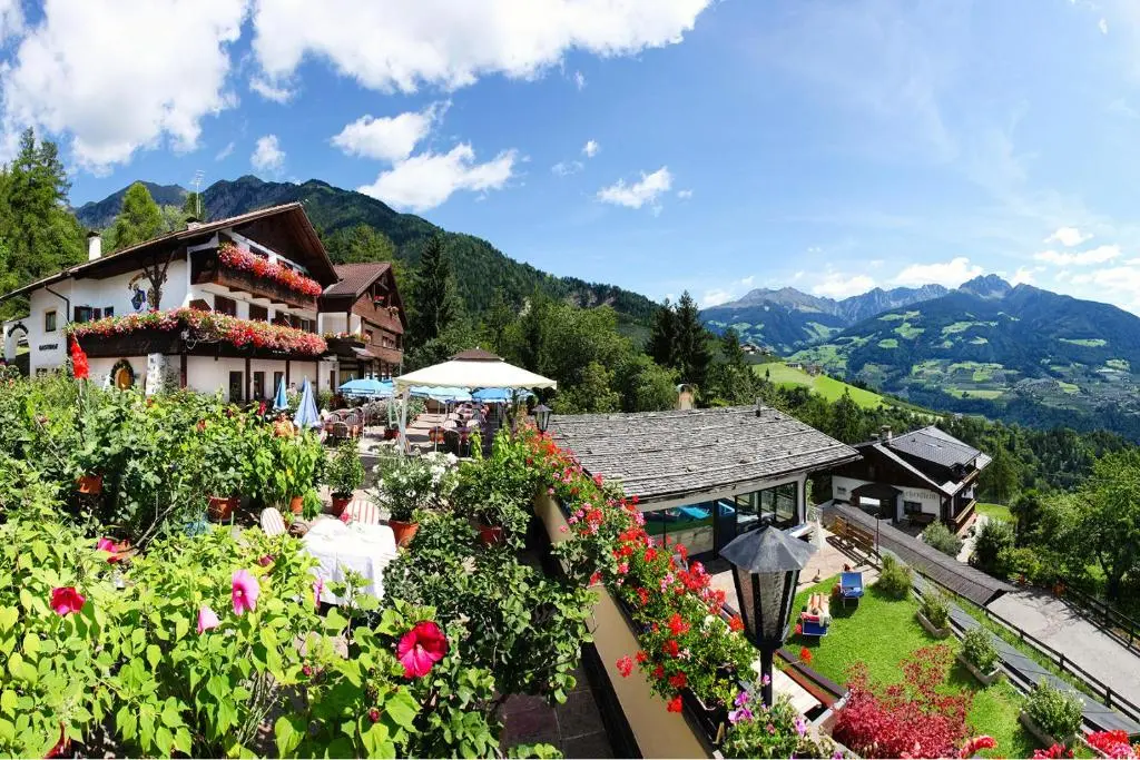 Hotel Tirol