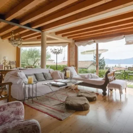 Casa Antichita