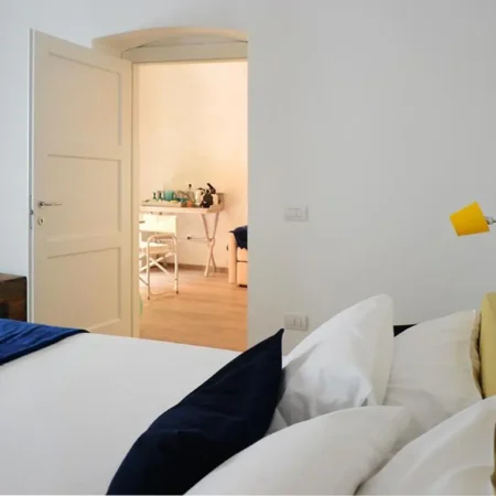 Suite Home Trani Old Town