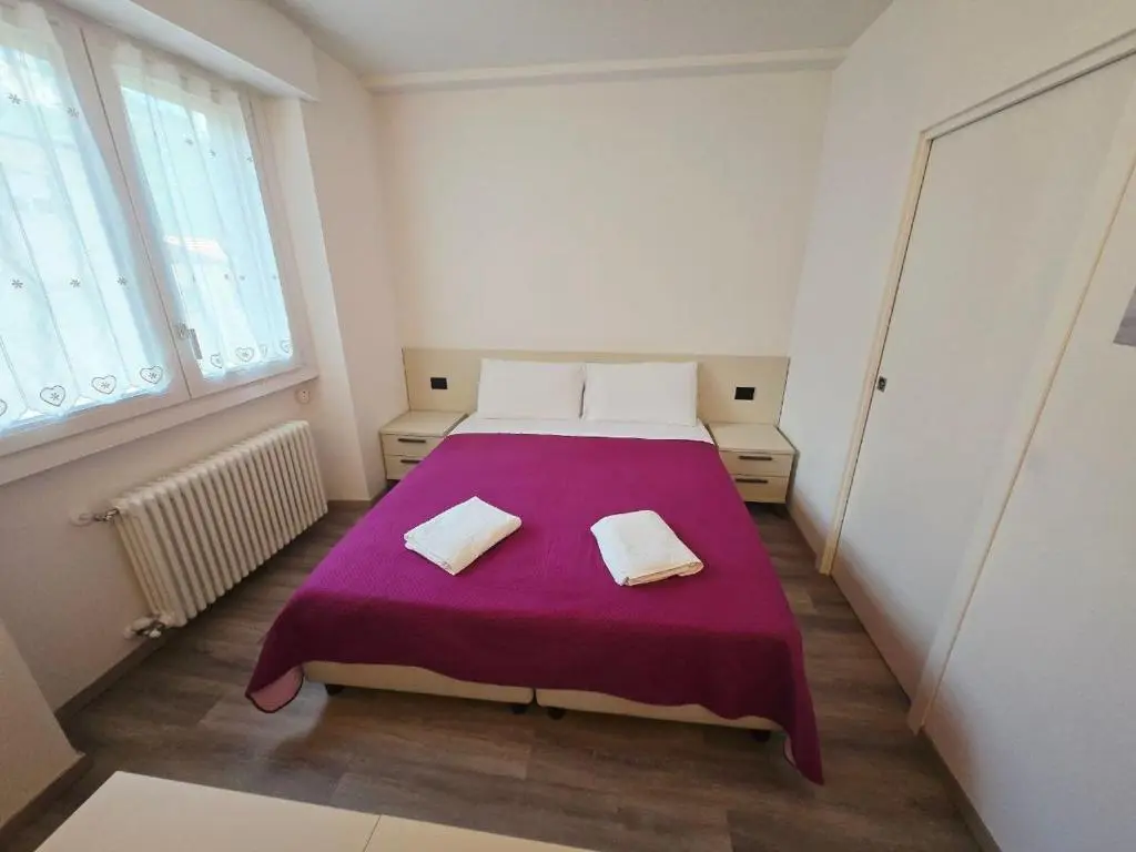 B&B