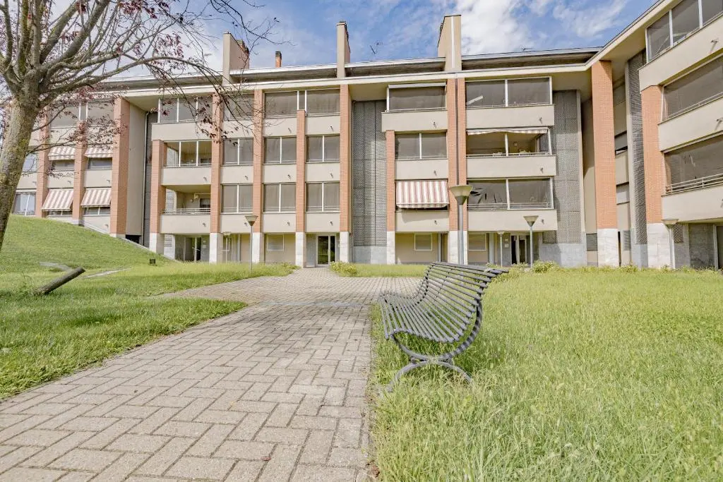 MILAN MCHOME