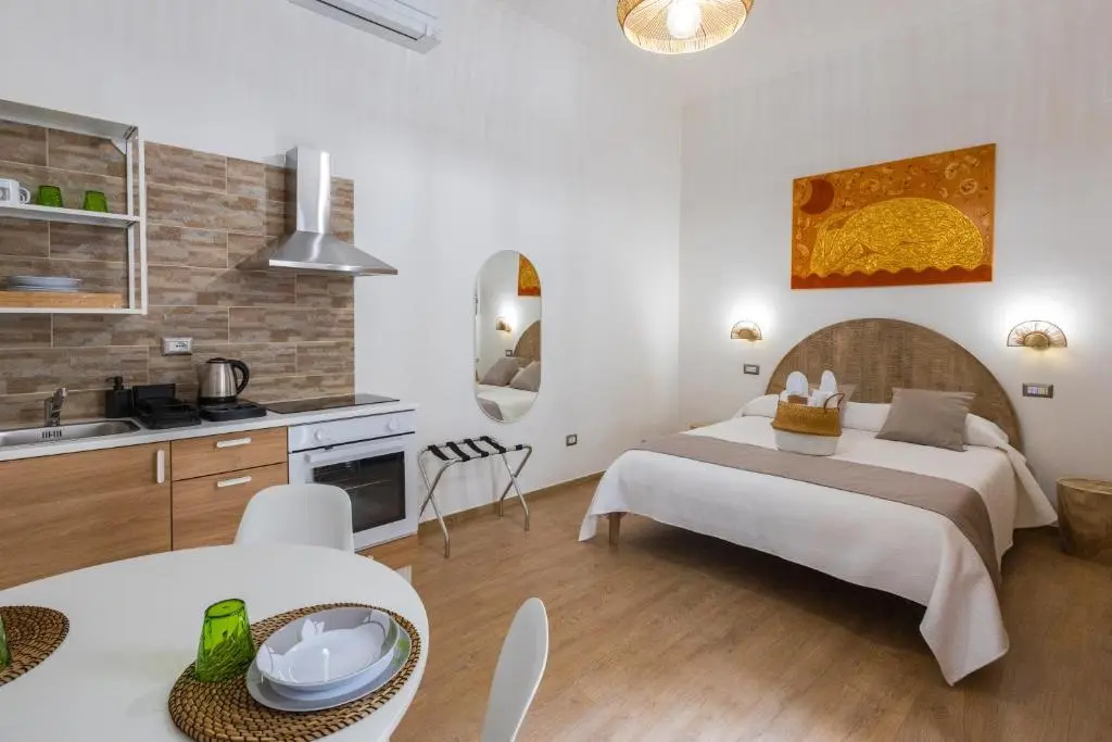 Lovely Rooms – Guest House Suites