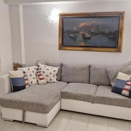 Toloma Apartment