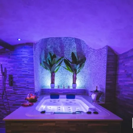 CHAPLIN Luxury Holiday House