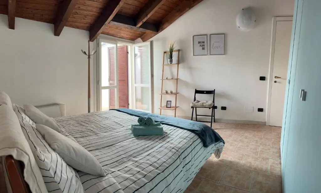 Intero Appartamento Ristrutturato – Voghera